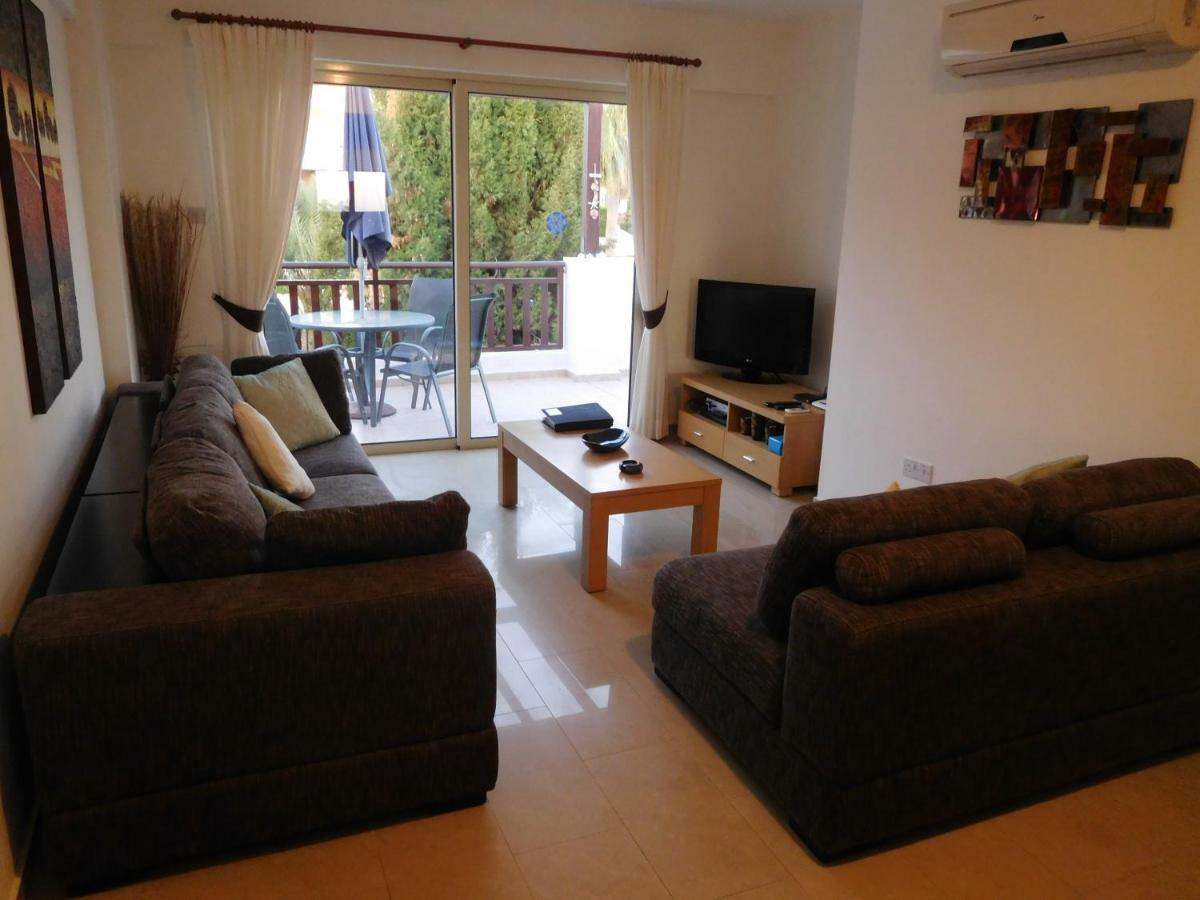 Vanessa 2 Bedroom Apartment Paphos Kültér fotó